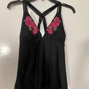 New Directions Black w/ roses tankini top, medium